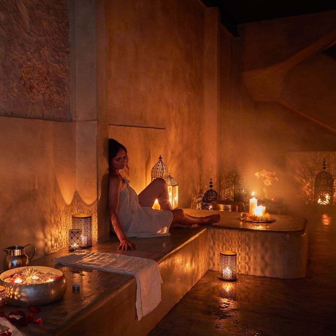 Hammam Al Ándalus (@hammamalandalus) • Instagram photos and videos Well Aesthetic, Traditional Hammam Decor, Hammam Room, Luxury Hammam Decor, Luxury Spa Aesthetic, Traditional Hammam Room, Hammam Aesthetic, Hammam In Paris, Hammam Spa, luxe, tadelakt